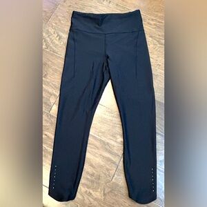 Athleta Pacesetter 7/8 Tight